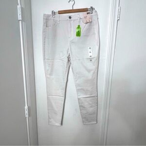 Juniors SO High-Rise Jegging, Stretchy White Denin Jeans, 4-pockets, Zipper Fly,
